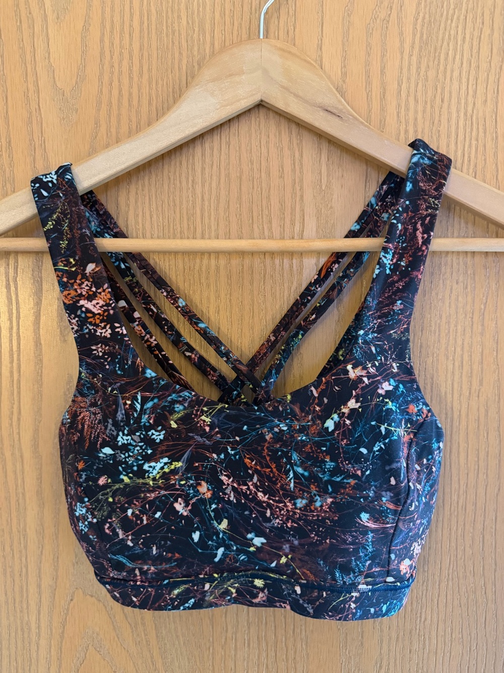 Lululemon EUC Free To Be Serene Floral Light Support Sports Bra Women’s Size 4